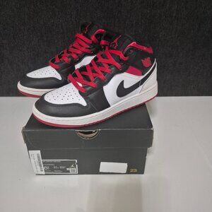 Nike Air Jordan 1 Mid Sneakers
